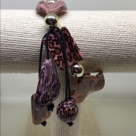 Animal Print Bracelet - Picture 2 of 4